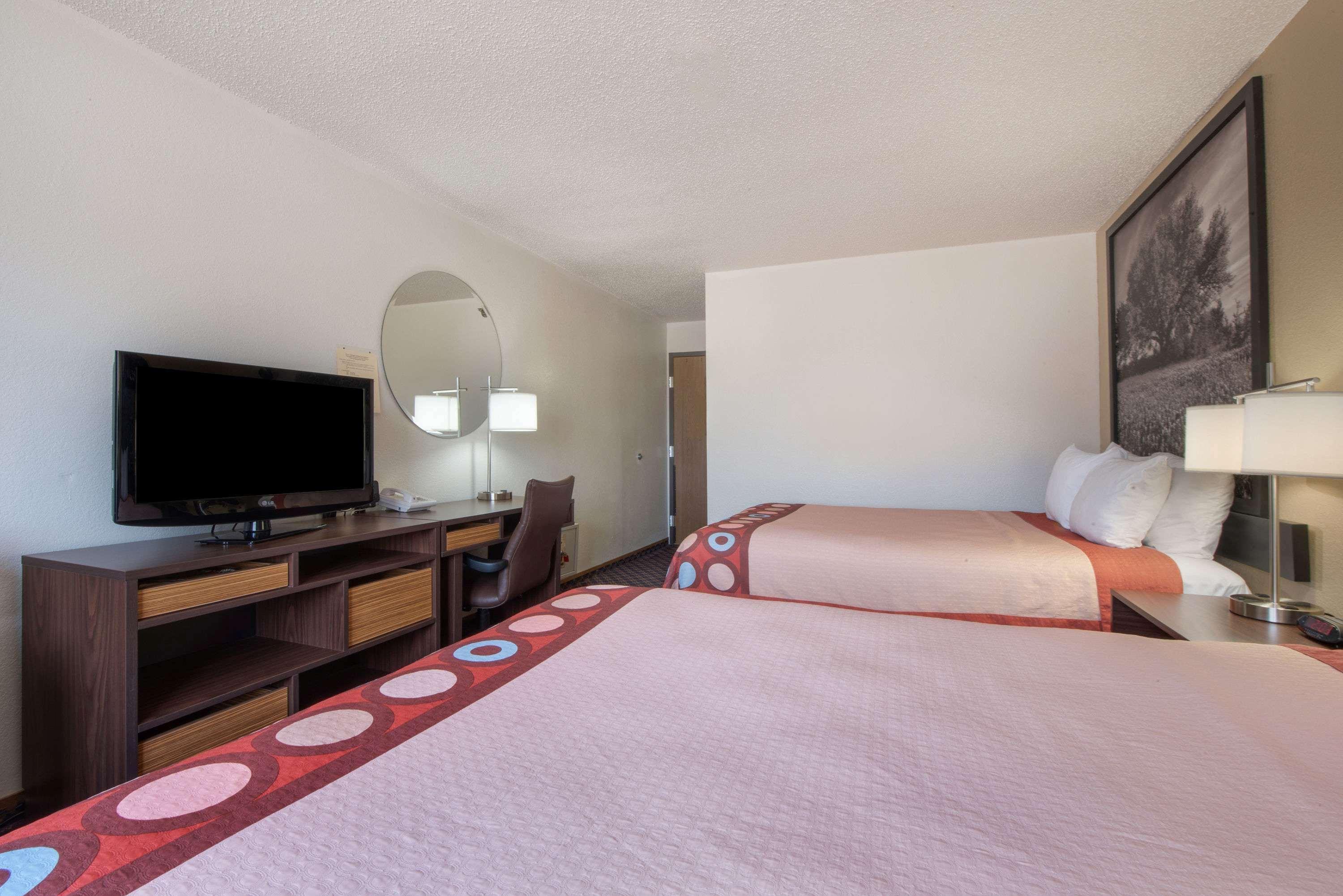 Hotel Super 8 By Wyndham