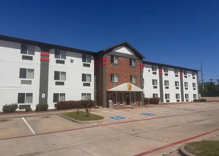Super 8 By Wyndham College Station