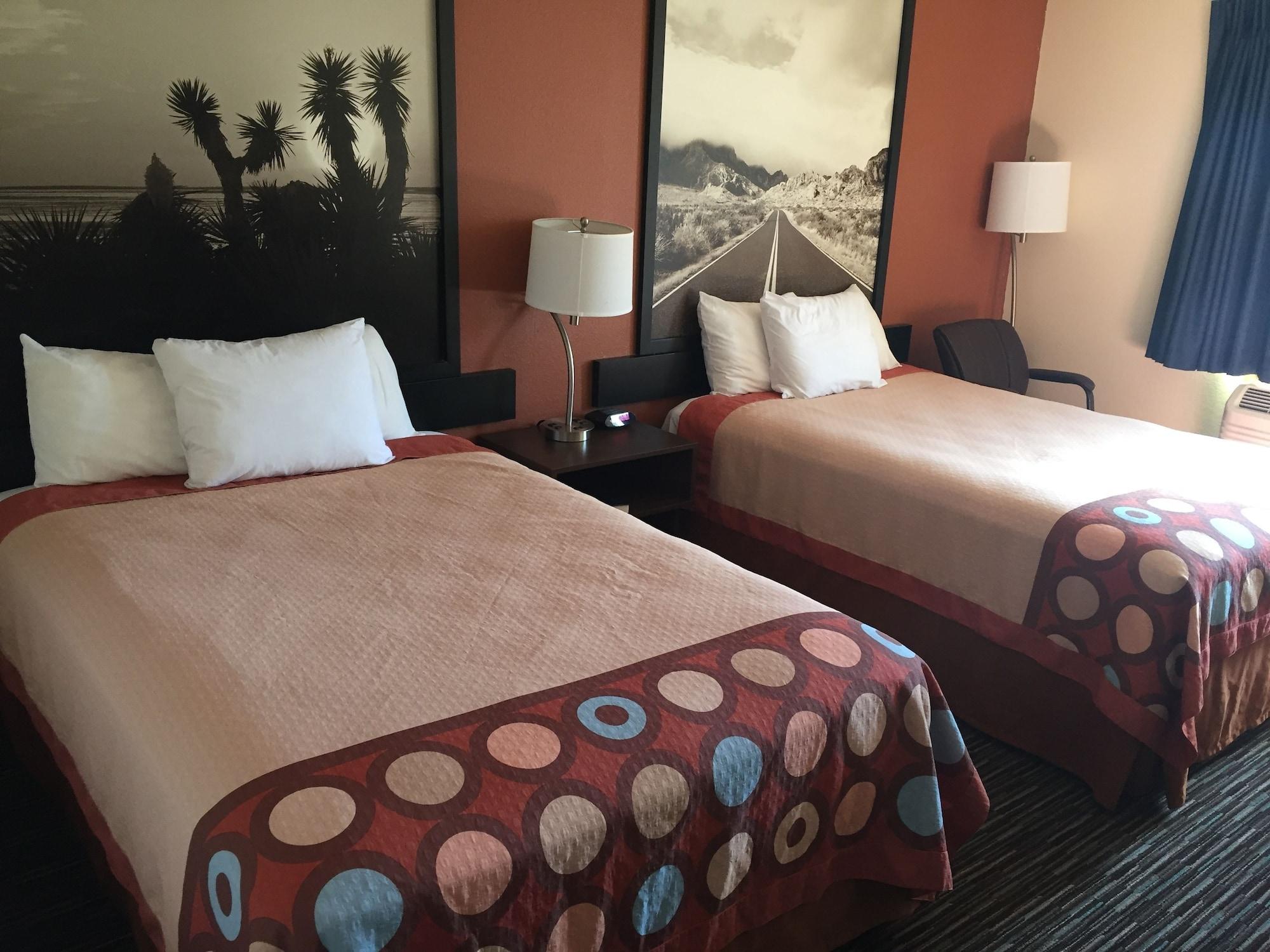 Hotel Super 8 By Wyndham College Station