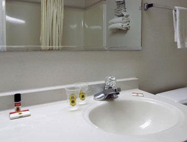 Super 8 By Wyndham 2* College Station